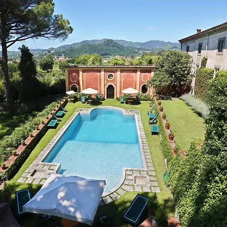 Luisa Villa Lucca